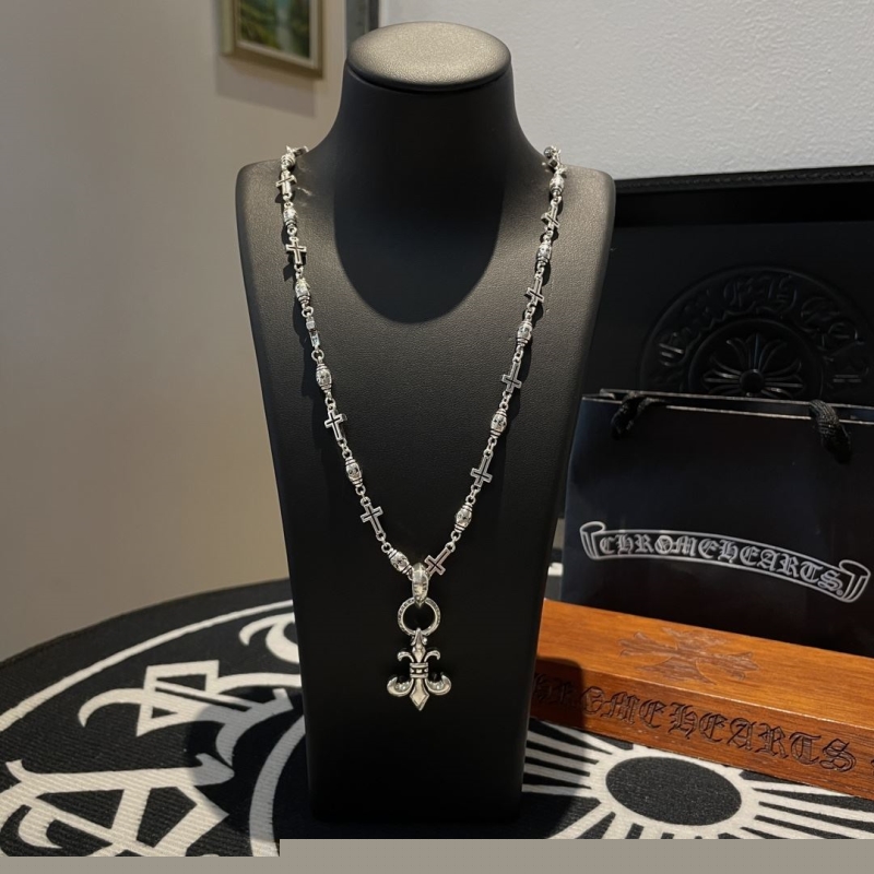 Ch**me He**ts necklaces